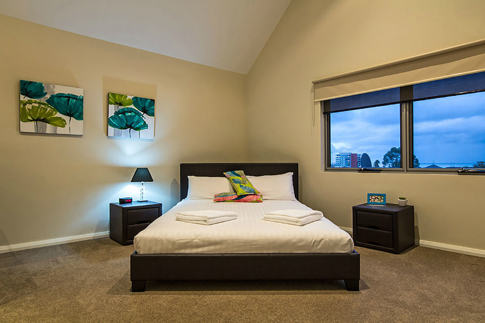 Serenity On The Terrace Mandurah Exterior photo