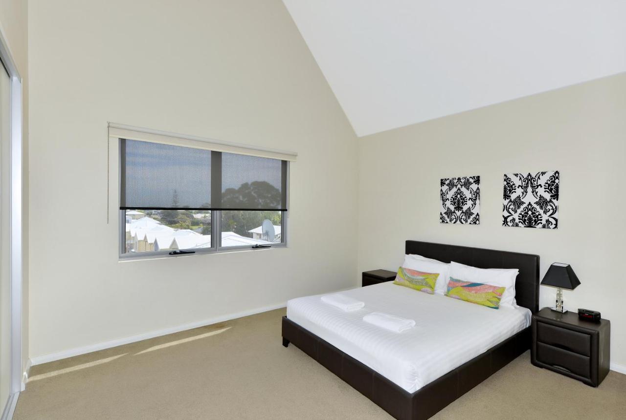 Serenity On The Terrace Mandurah Exterior photo