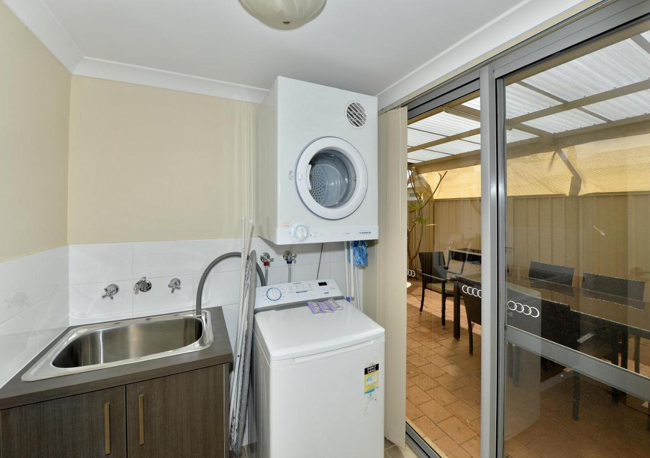 Serenity On The Terrace Mandurah Exterior photo