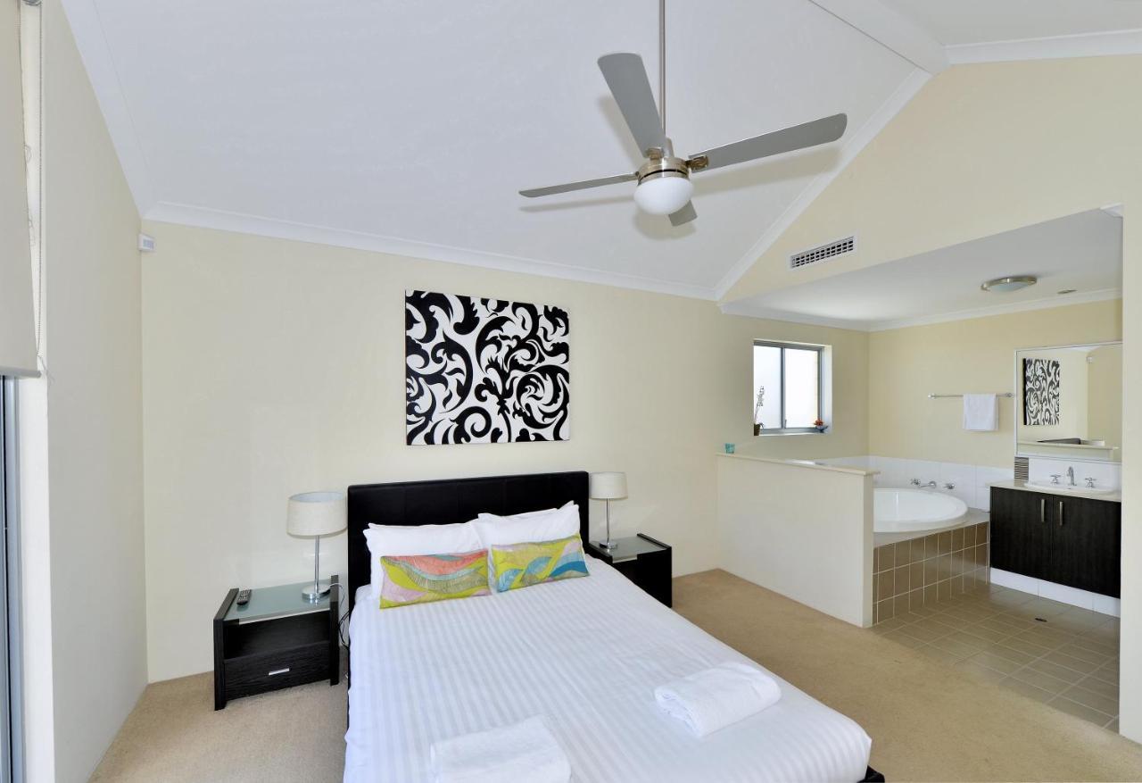Serenity On The Terrace Mandurah Exterior photo