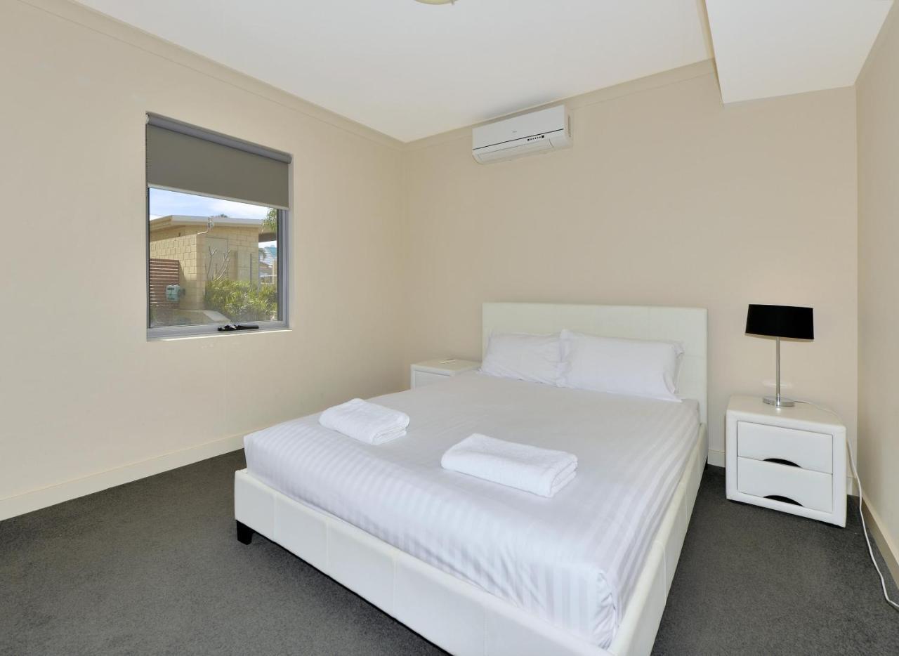 Serenity On The Terrace Mandurah Exterior photo